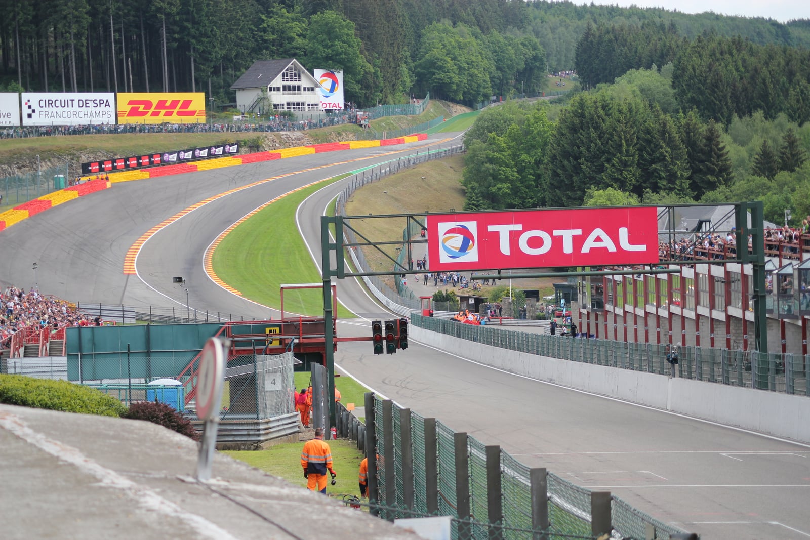 Les virages de l’Eau Rouge et du Raidillon sur le circuit de Spa-Francorchamps